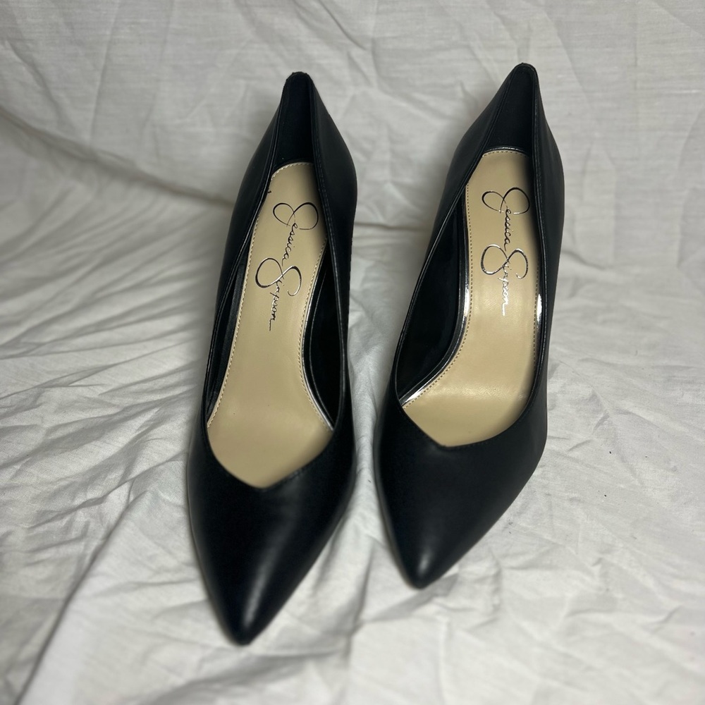 Jessica Simpson Haneh Leather Pumps